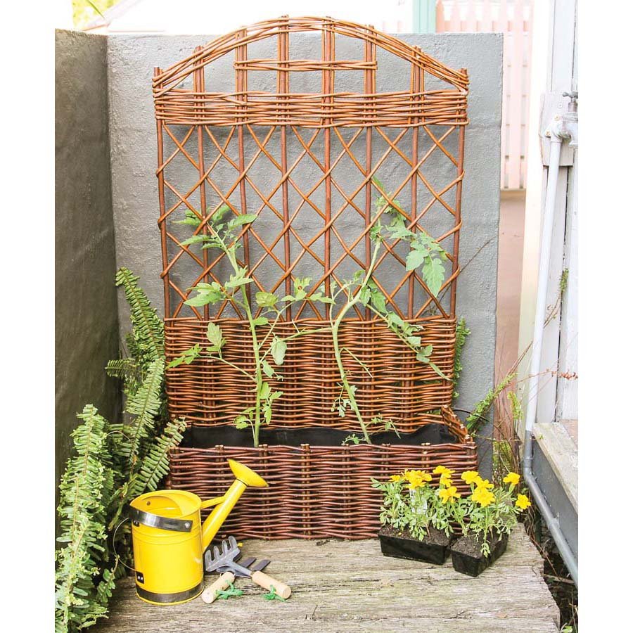 Willow Trellis Garden Planter With Lining